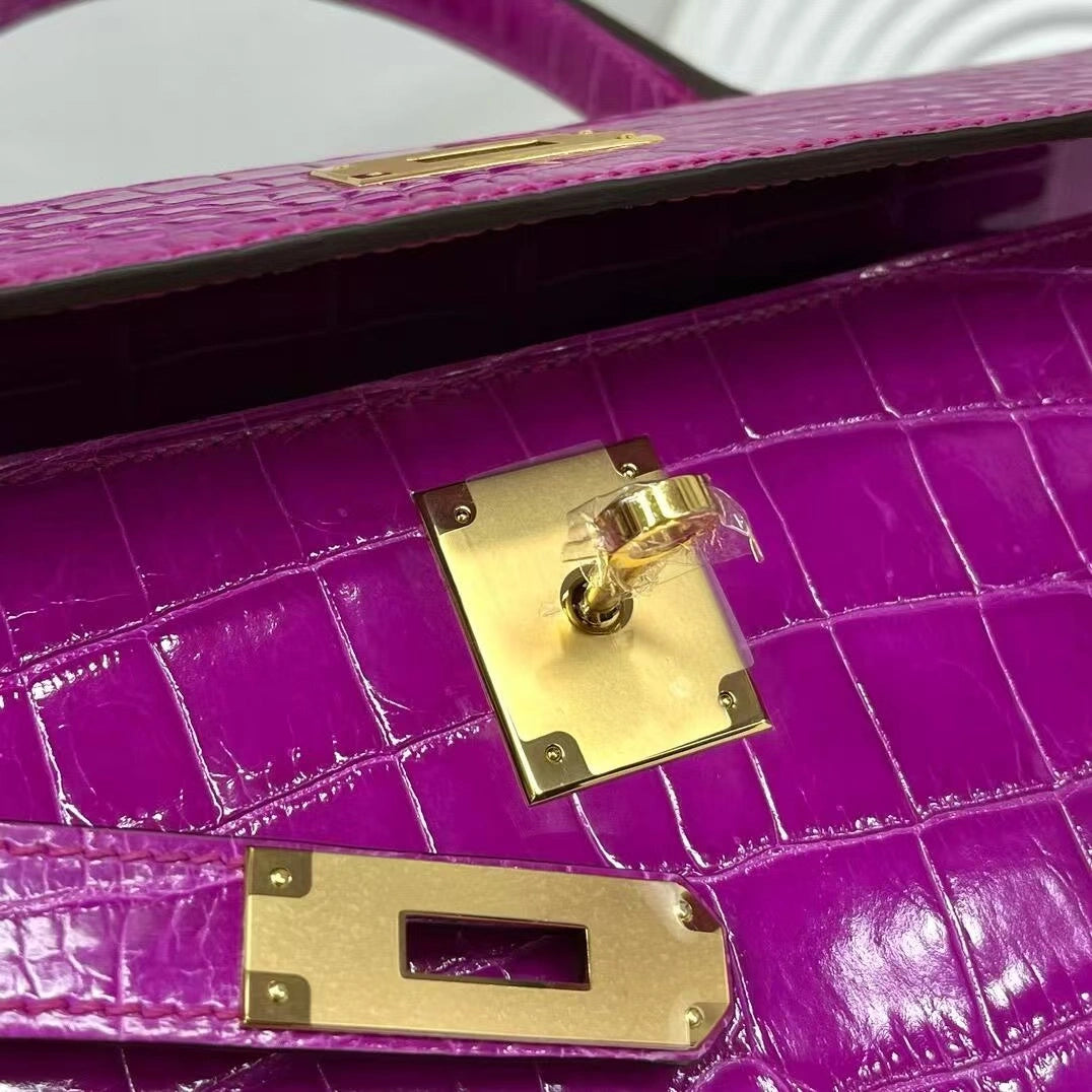 KL-Size25-Made by hand with Nile crocodile (skin)