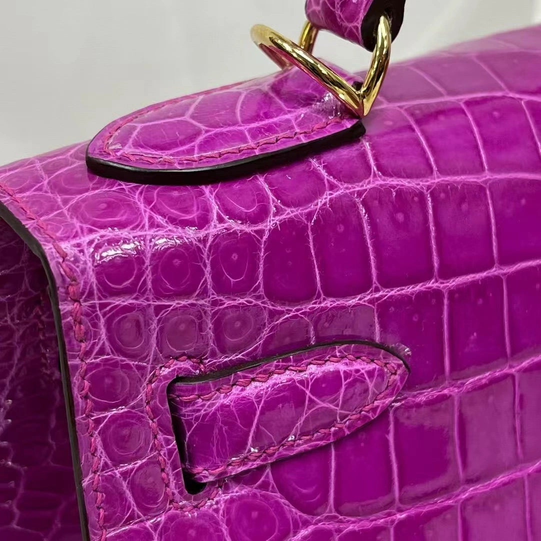 KL-Size25-Made by hand with Nile crocodile (skin)