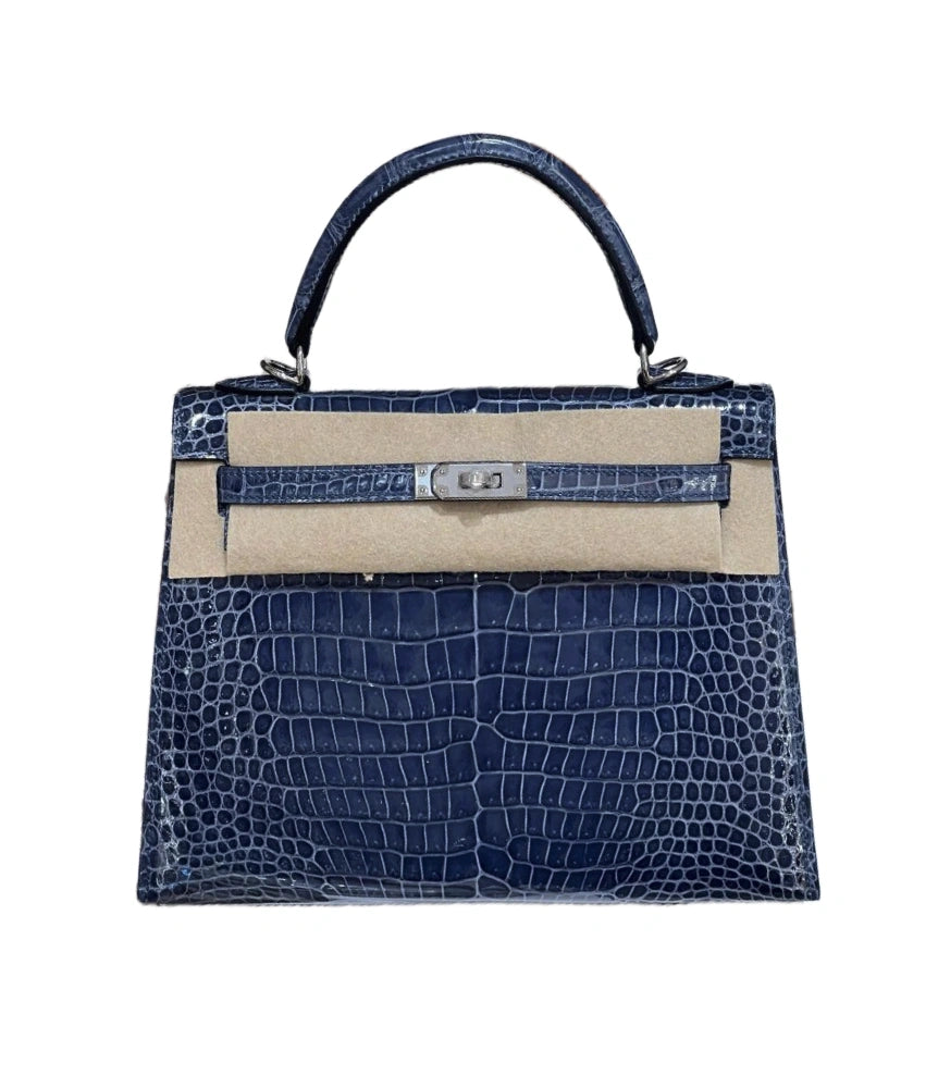Handcrafted from Nile crocodile leather size25