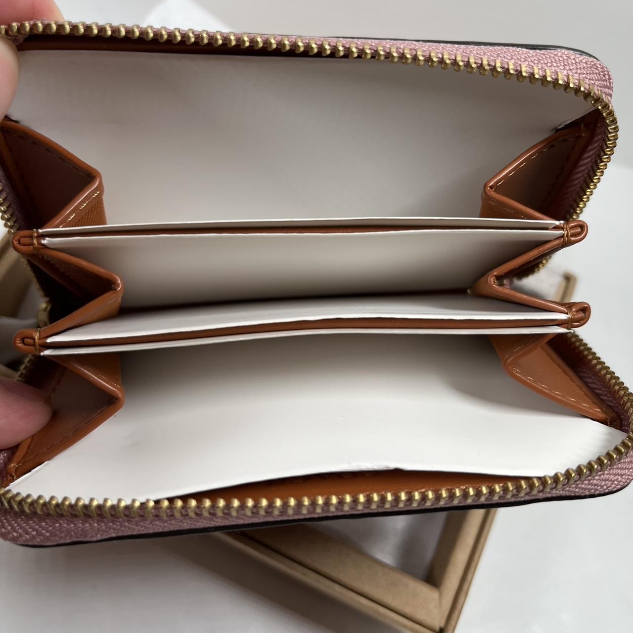 Coach Women's Pink Wallet-purses