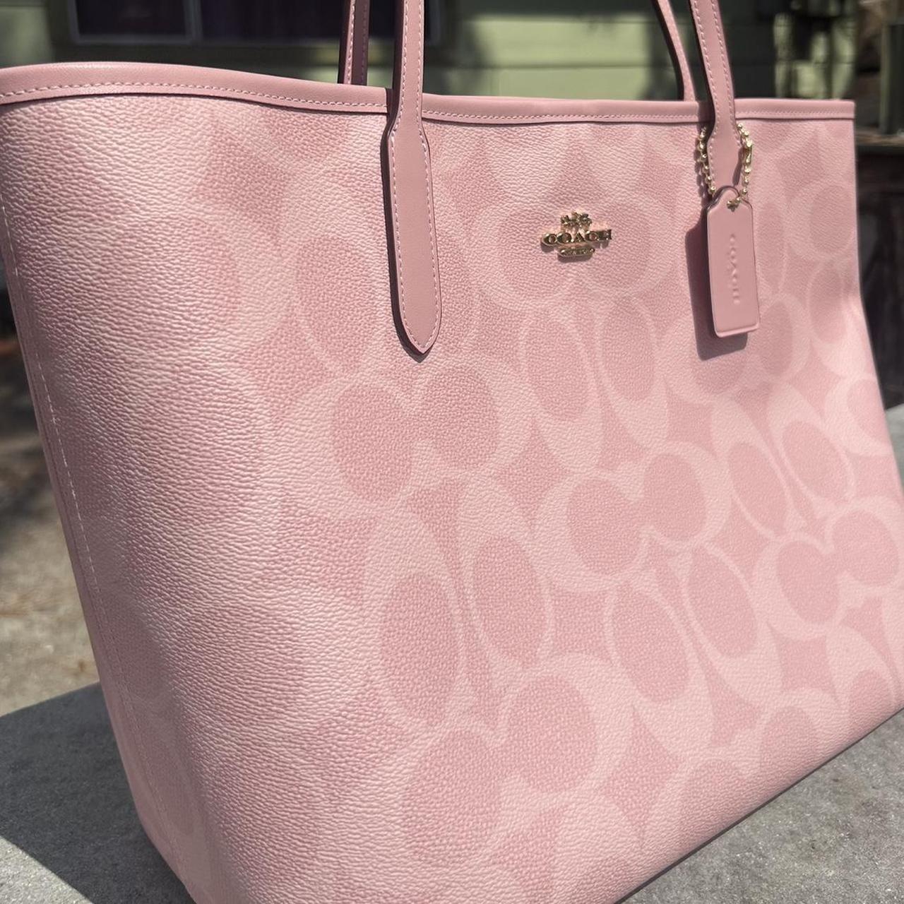 COACH CITY TOTE IN SIGNATURE CANVAS