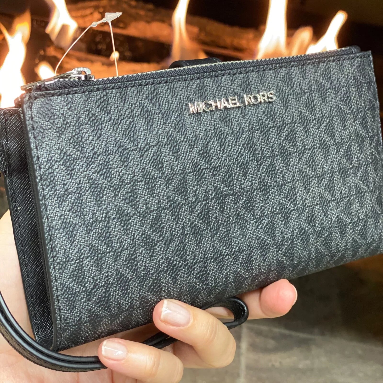 Jet Set Travel Double Zip Wristlet — Black