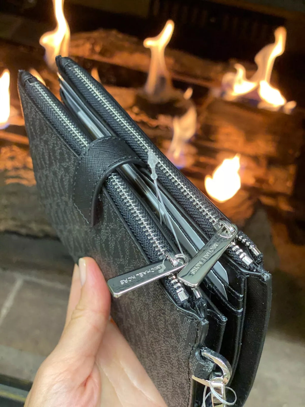 Jet Set Travel Double Zip Wristlet — Black