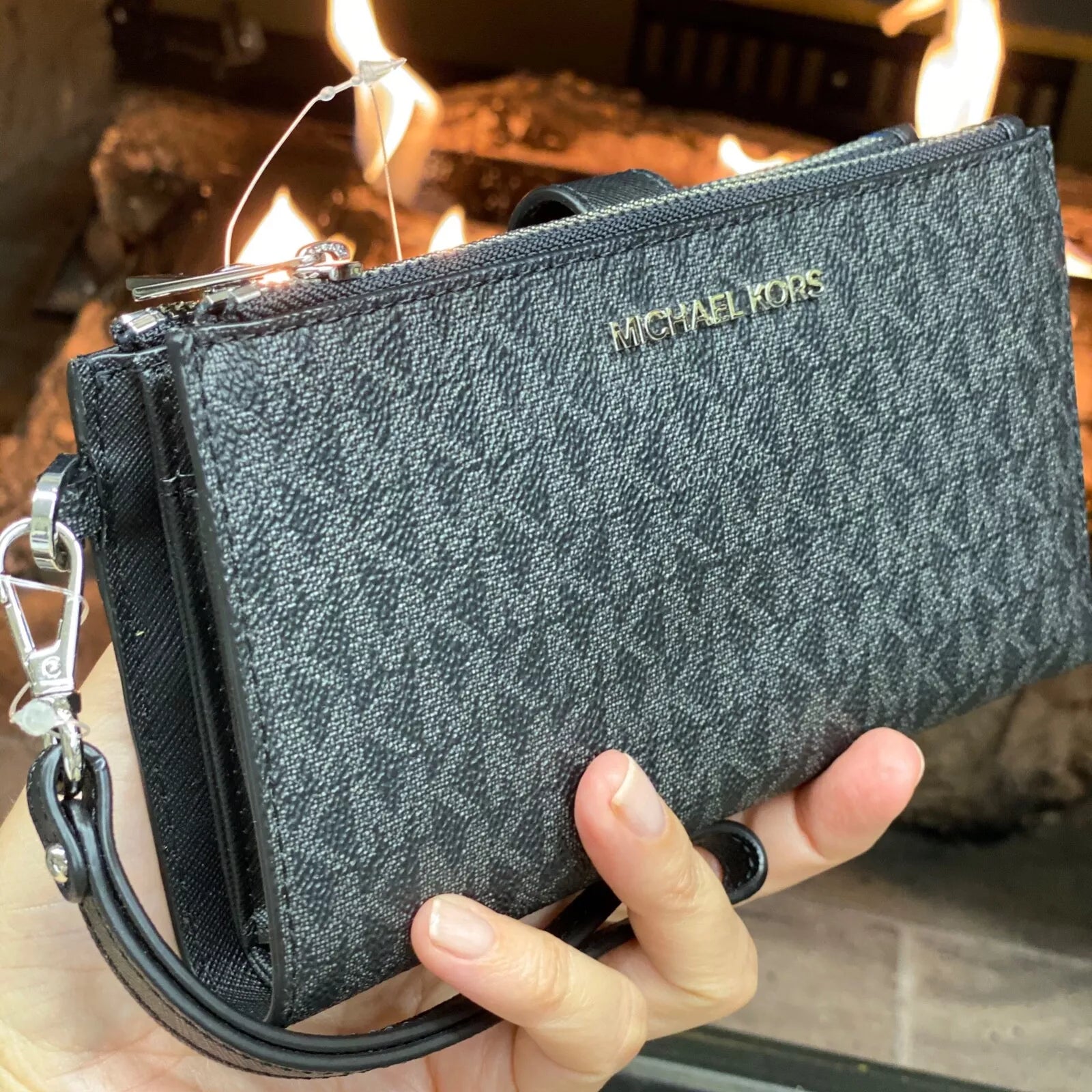 Jet Set Travel Double Zip Wristlet — Black