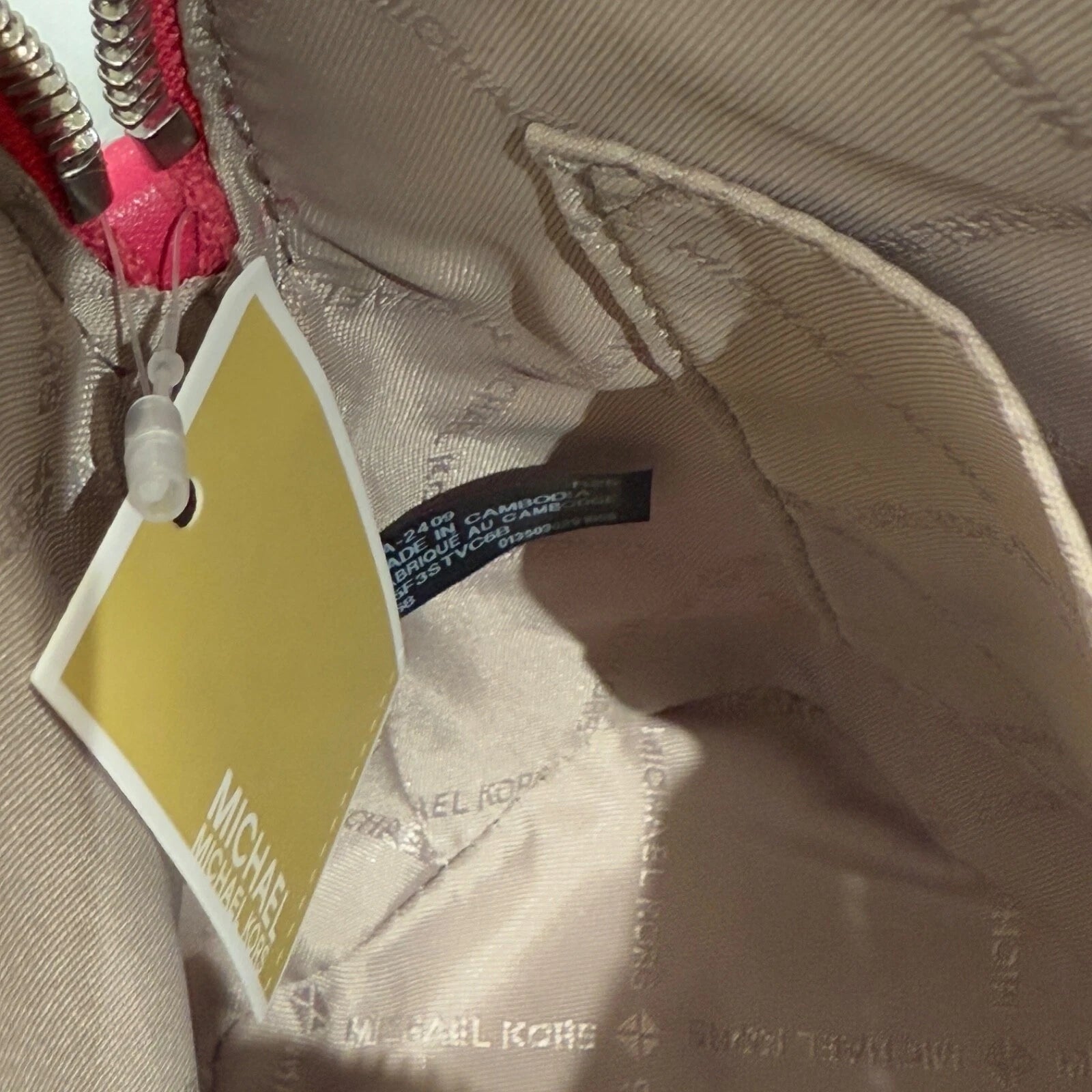 Jet Set Travel Medium Dome Crossbody — Dragonfruit