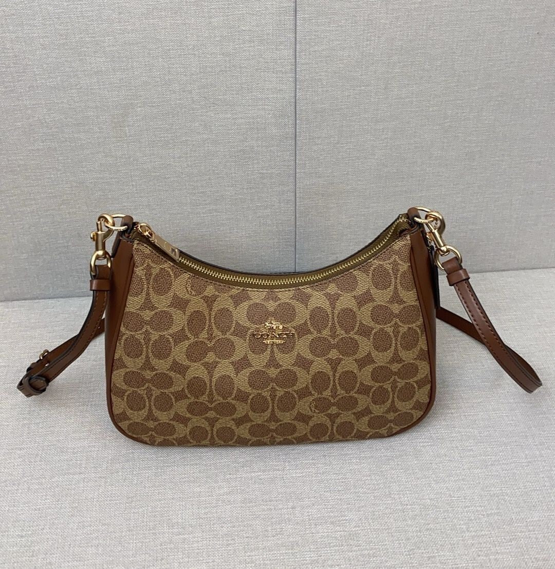 COACH  Teri Hobo Bag Signature Canvas Tan/Brown CV940 Outlet NEW