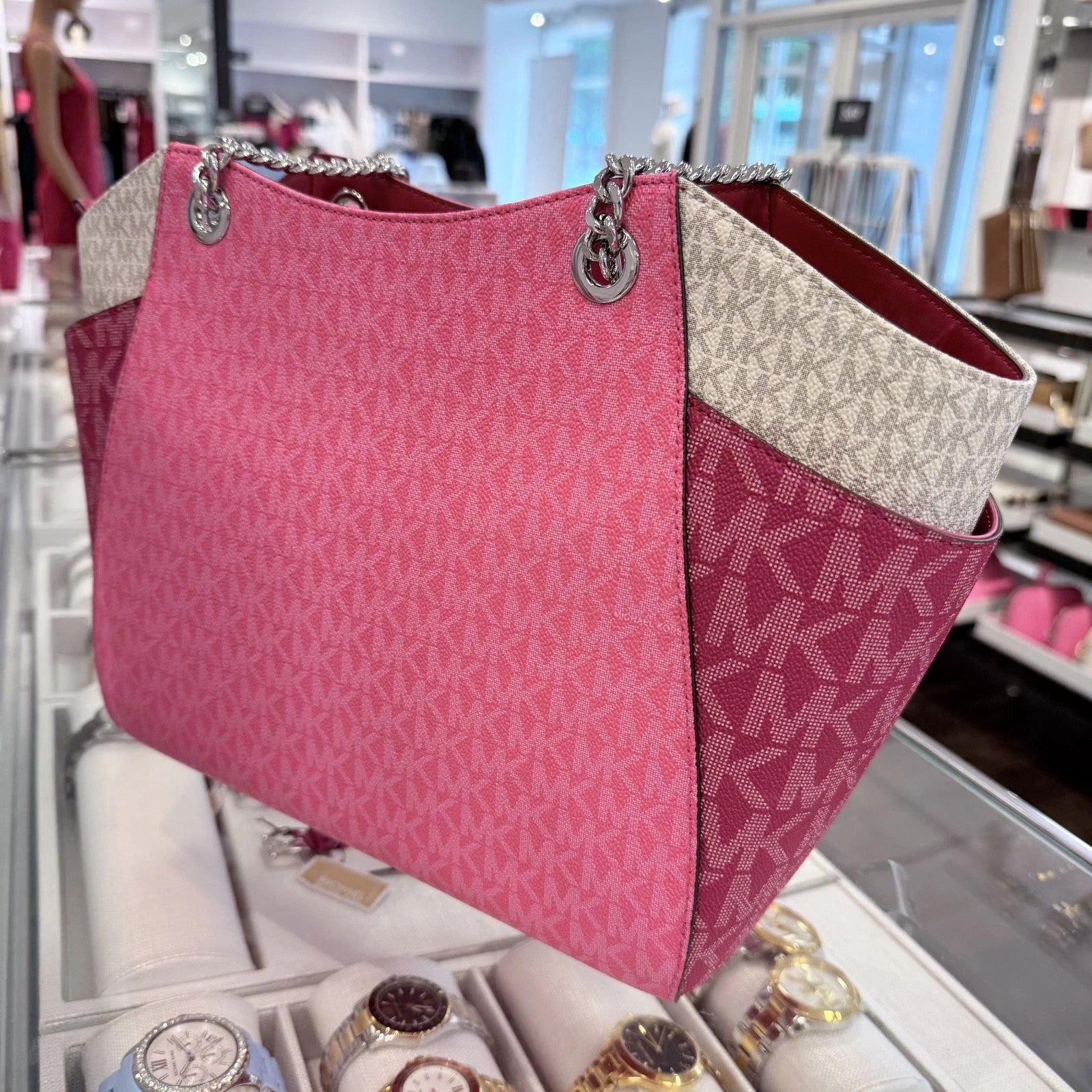 Jet Set Travel Large Chain Tote — Dark Raspberry