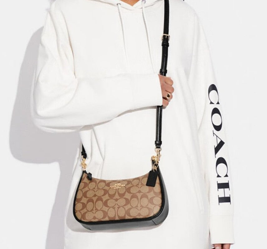 Coach bags Teri Shoulder Bag In Signature Canvas Khaki - CA548