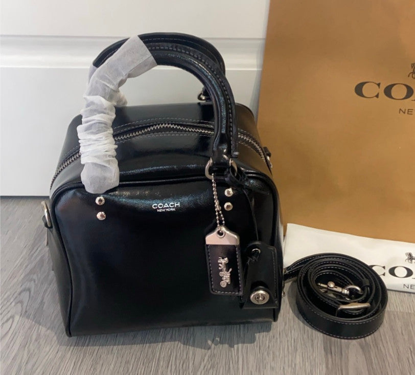 COACH Cube Rogue Bag 20 Shoulder Bag Black CBH04 Outlet NEW
