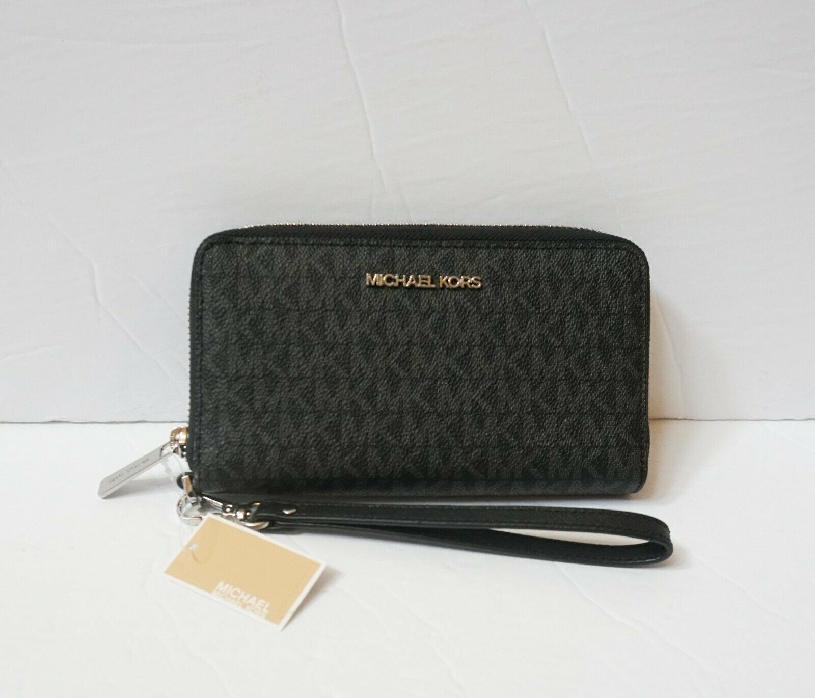 Michael Kors Travel Large Flat MF Phone Case Wristlet Women Wallet