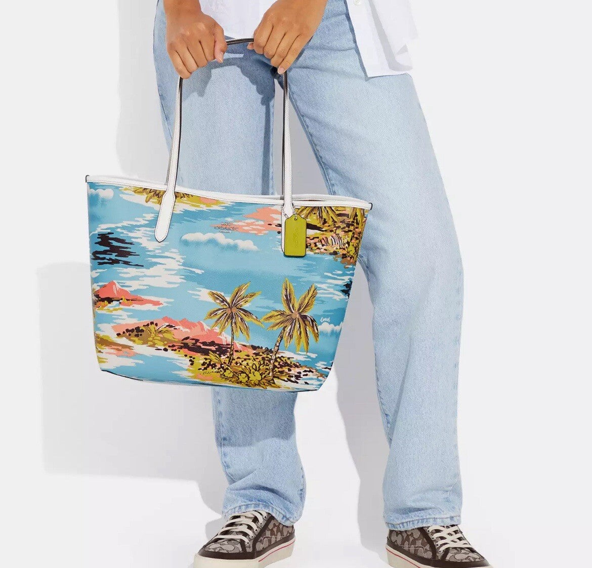 NWT Coach CJ599 City Tote with Hawaiian Print in Canvas Leather Blue Multi🏝️