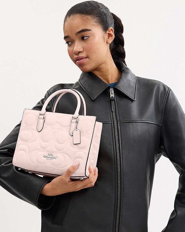 NWT Coach Maggie Small Tote Bag In Signature Leather CY670