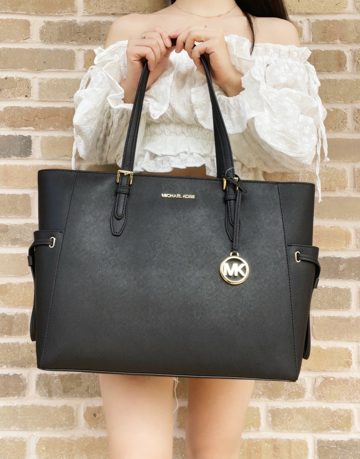 Michael Kors Gilly Jet Set Travel Large Drawstring Top Zip Tote Signature MK