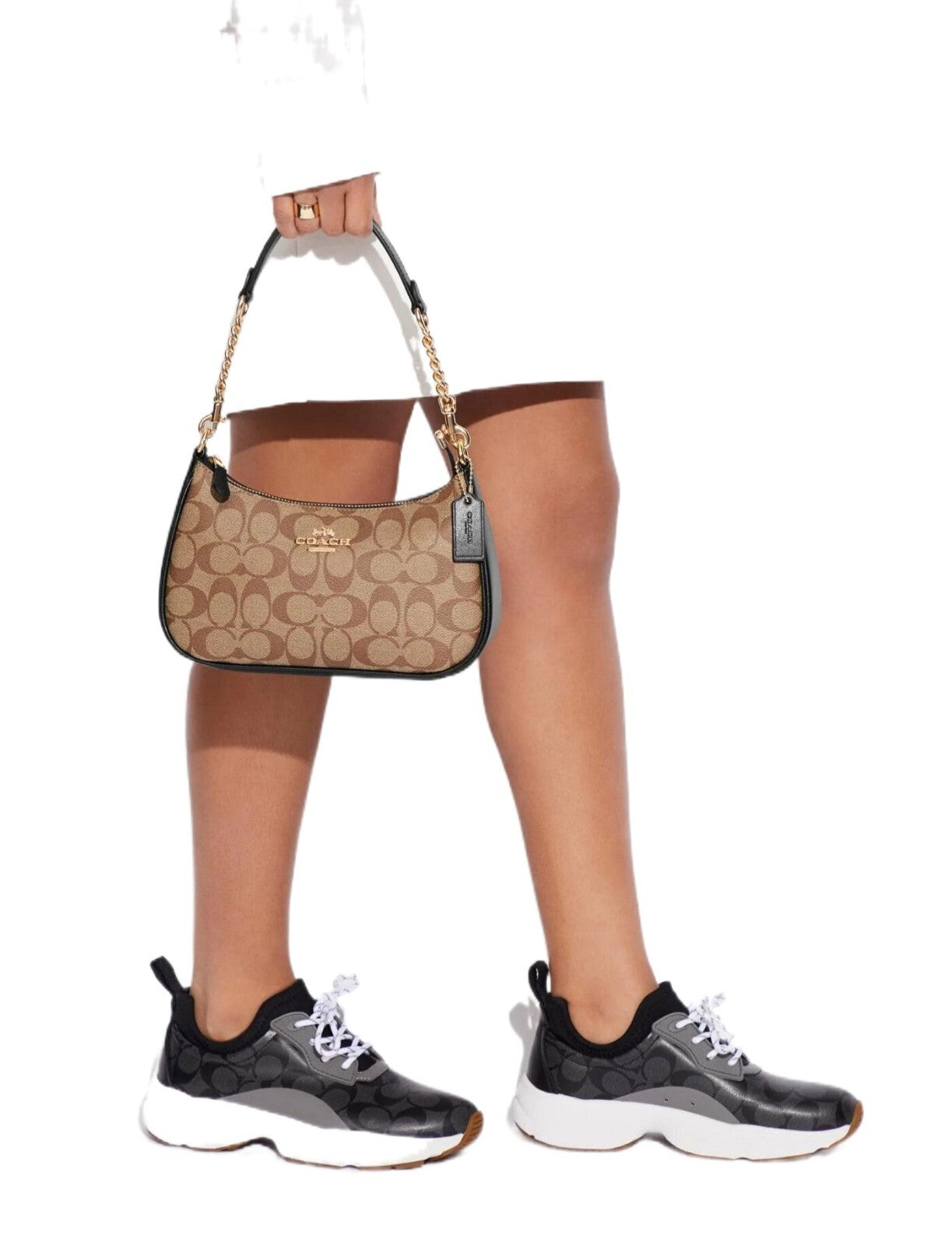 Coach bags Teri Shoulder Bag In Signature Canvas Khaki - CA548