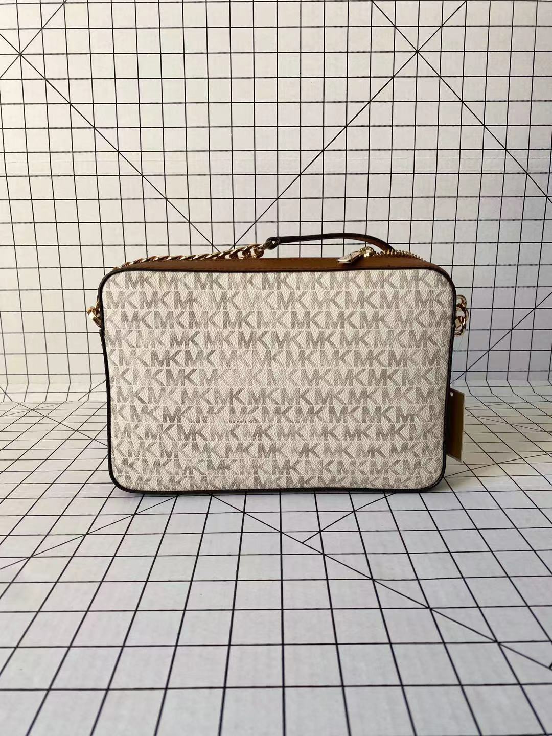 Michael Kors Jet Set Large East West Crossbody Signature Leather Bag Handbag