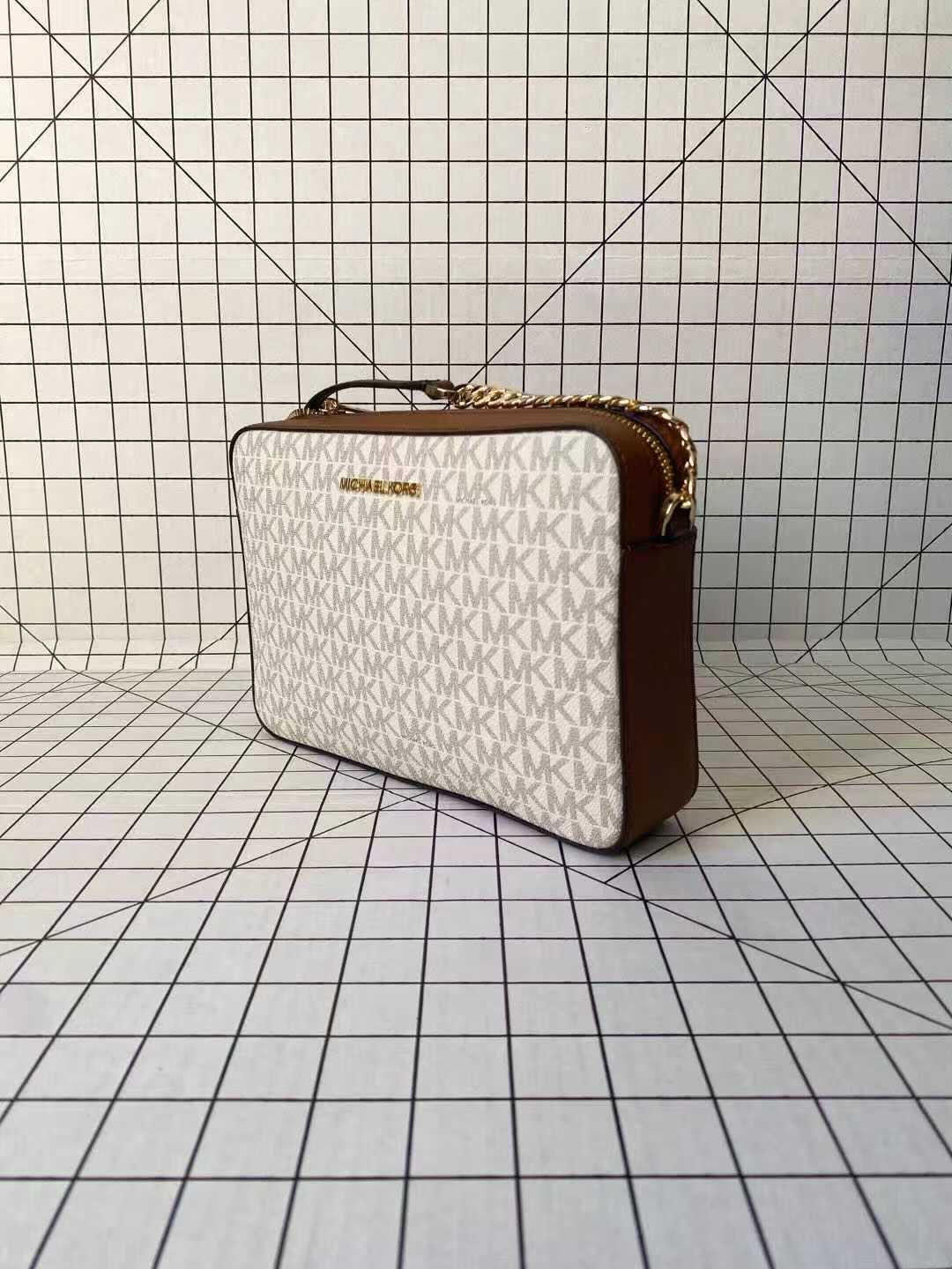 Michael Kors Jet Set Large East West Crossbody Signature Leather Bag Handbag