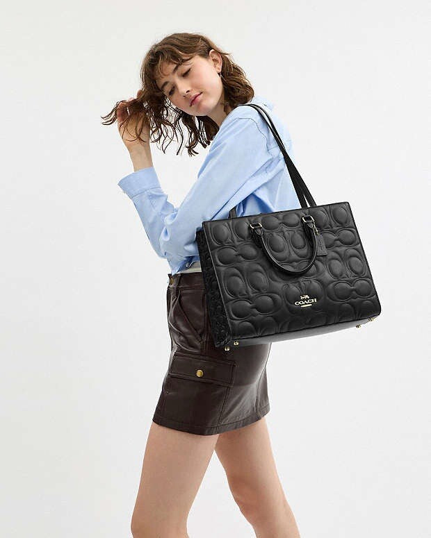 NWT Coach Maggie Tote Bag In Blocked Signature Leather CY672 New